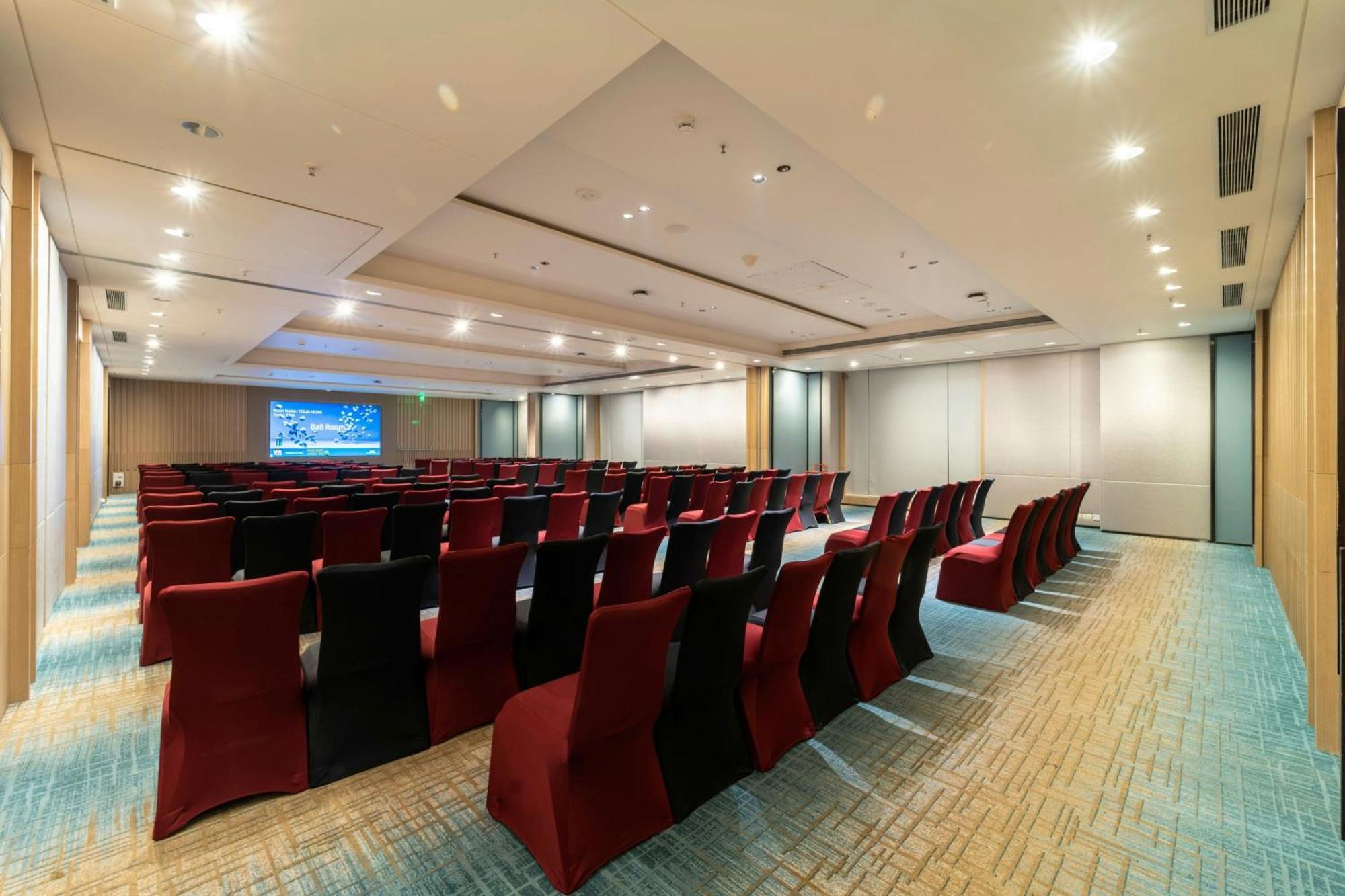 Courtyard By Marriott Vadodara Kültér fotó